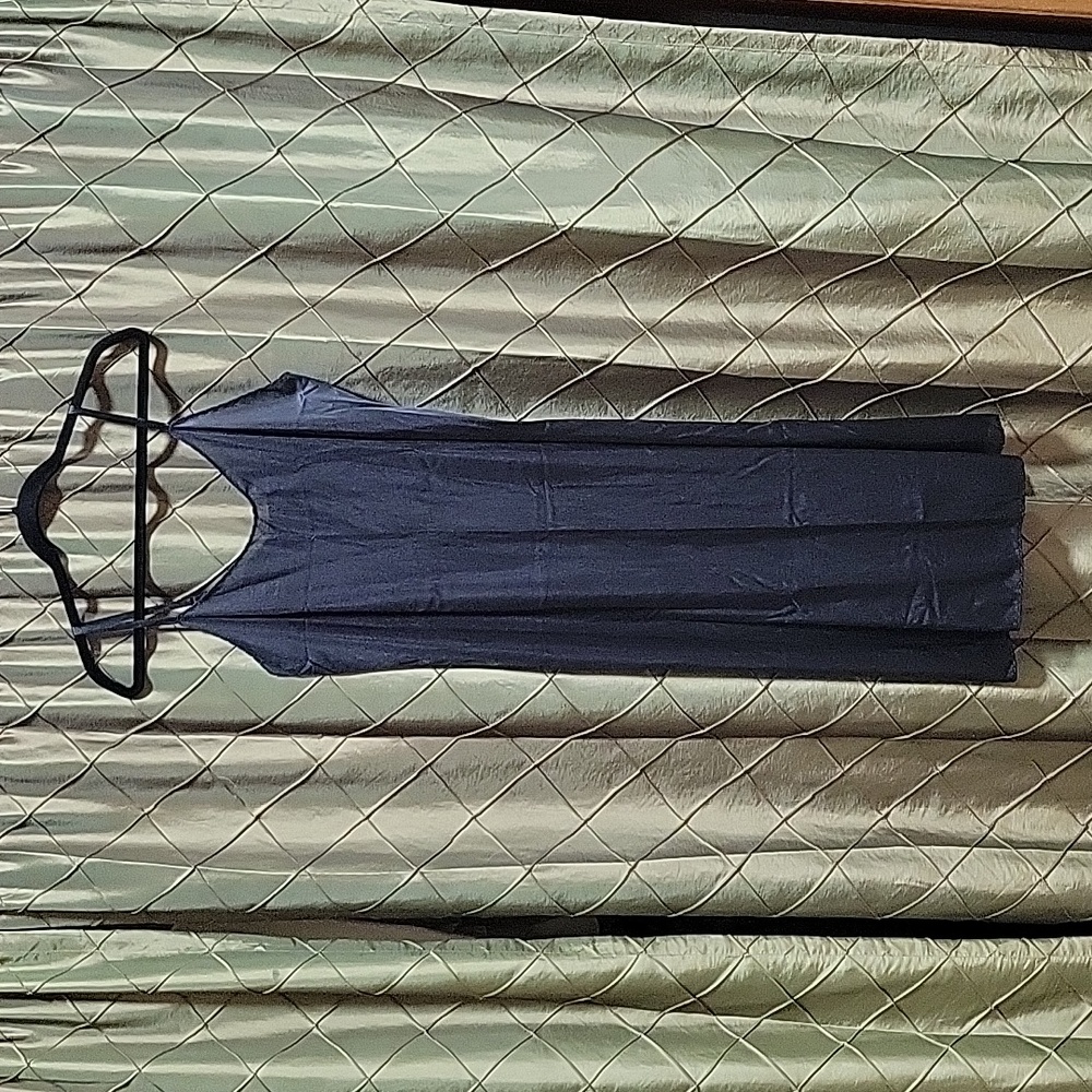 EUC- LOVELY Vintage Full Length Plus Nightie/Slip
